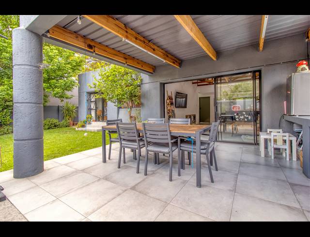 3 BEDROOM HOUSE FOR SALE IN CEDAR LAKES